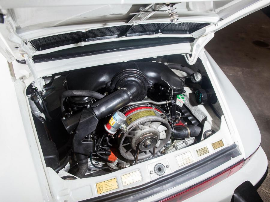  Porsche 911 Carrera 2.7 Coupe 1974 года  (фото 4 из 24)